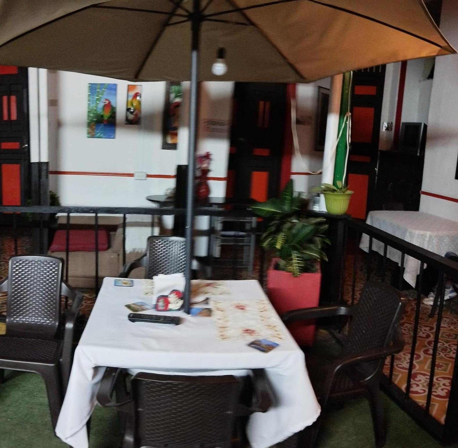 Hotel Colonial Armenia Ro Εξωτερικό φωτογραφία