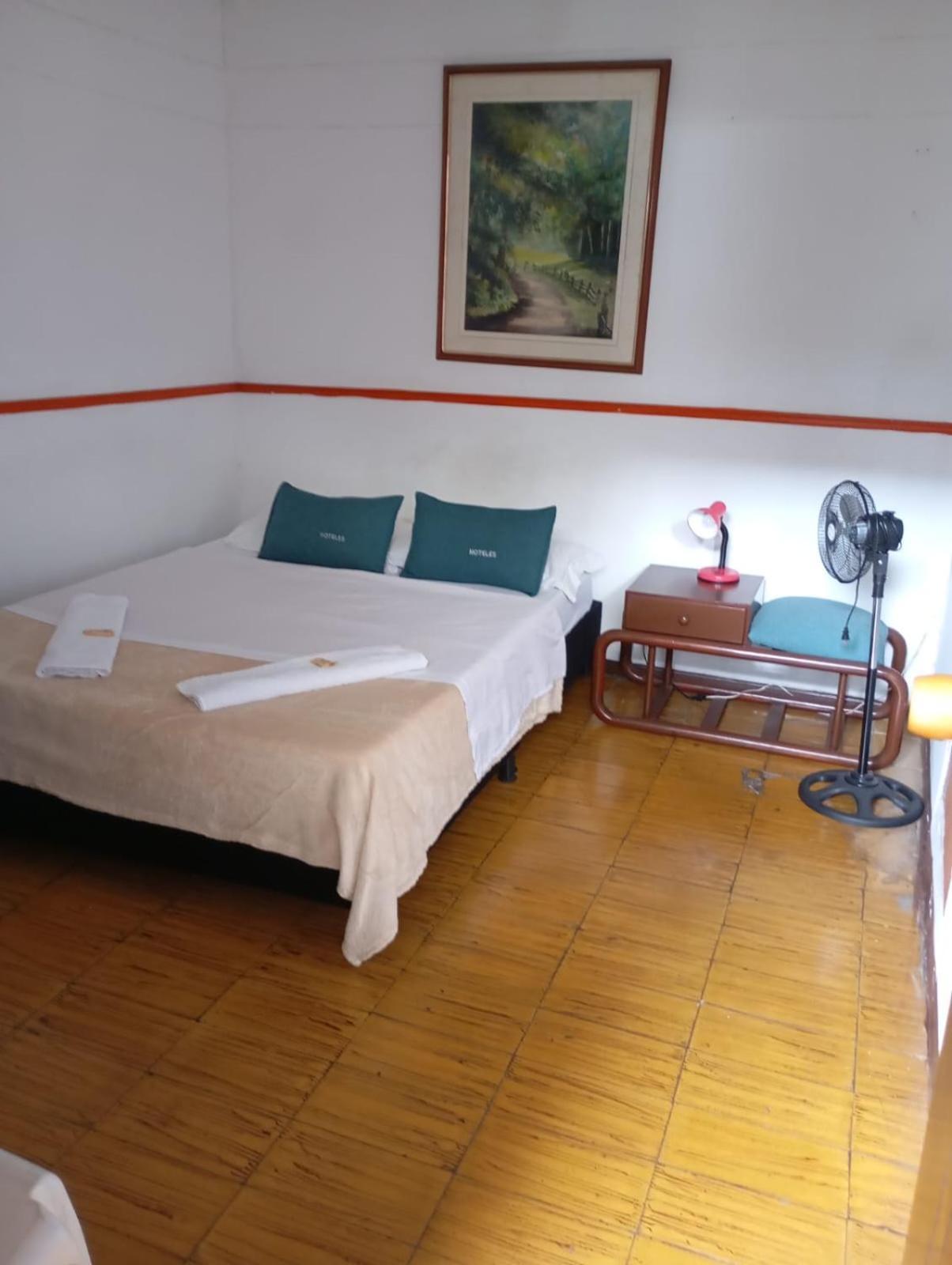 Hotel Colonial Armenia Ro Εξωτερικό φωτογραφία