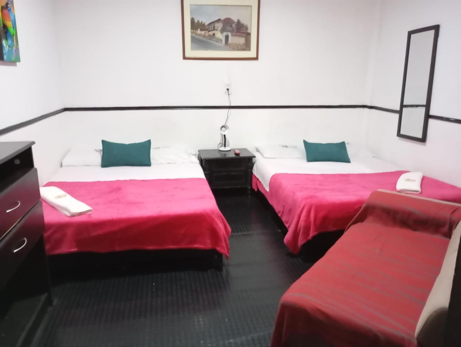 Hotel Colonial Armenia Ro Εξωτερικό φωτογραφία